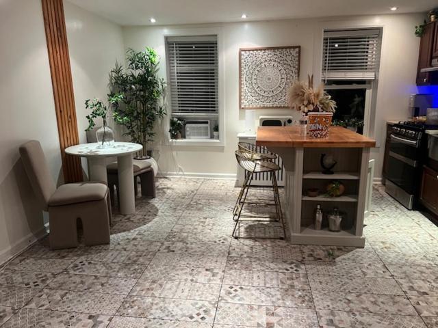 Luxe Brooklyn Getaway Apartment Ню Йорк Екстериор снимка
